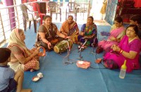 Video- इस दुर्गोत्सव समिति में ये है खास, सभी पदाधिकारियों से लेकर कार्यकर्ता तक महिलाएं व युवतियां