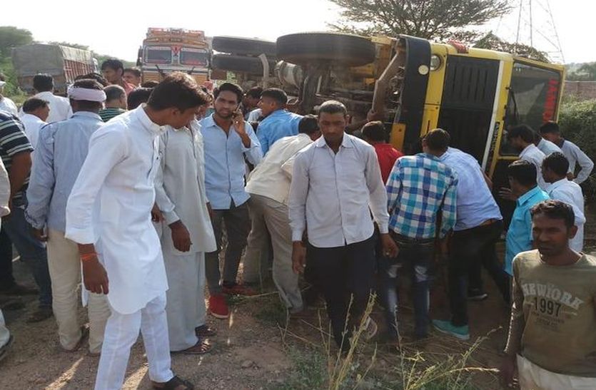 churu road accident news