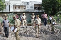 रेलवे ट्रेक के पास मिला युवक का शव, हादसे की आशंका