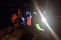 Video Gallery : जब गांव में घुसता है हाथियों का दल तो क्या करते हैं ग्रामीण, देखिए इस वीडियो में...