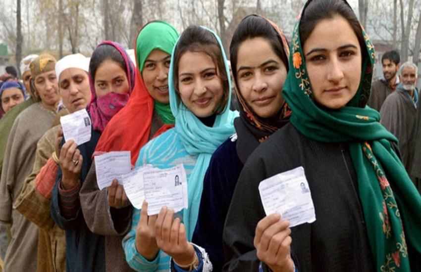 जम्मू-कश्मीर निकाय चुनाव 2018: चौथे और अंतिम चरण के लिए वोटिंग समाप्त, 4.8 फीसदी हुआ मतदान