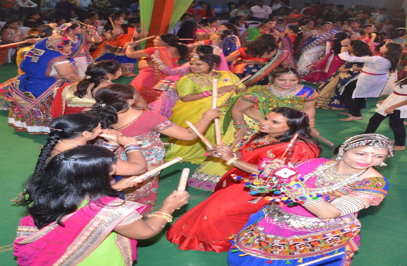 Bhilwara city in Garba color in bhilwara