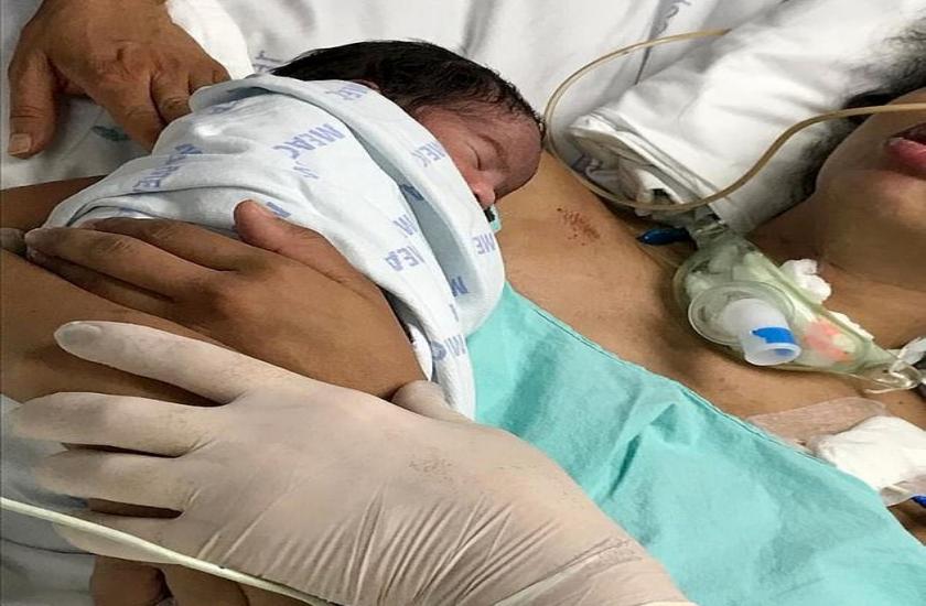 brazil women woke up from 23 days coma after baby's touch