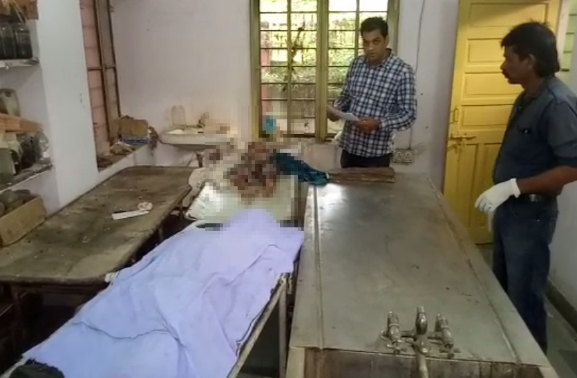 man crushed under vehicle, practicing for Police Recruitment