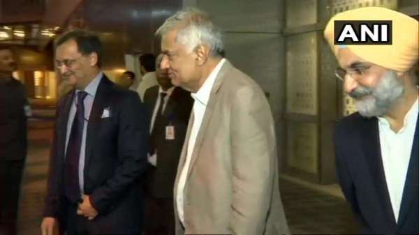 Sri Lankan Prime Minister Ranil Wickremesinghe arrives in Delhi