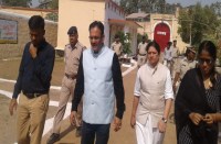 बंदियों ने खोली जेल की पोल, कहा खाना ठीक नहीं मिलता है साहेब, इलाज भी भगवान भरोसे...