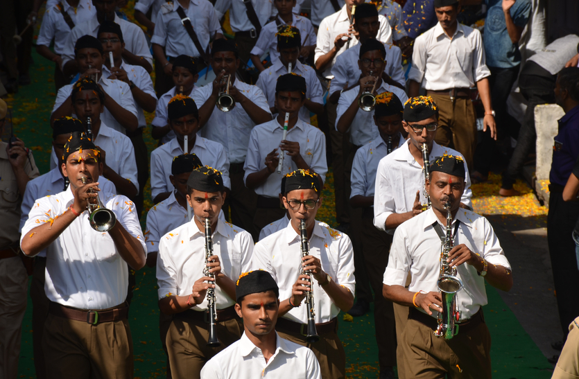 Circulation of paths between patriotic tarnos in bhilwara