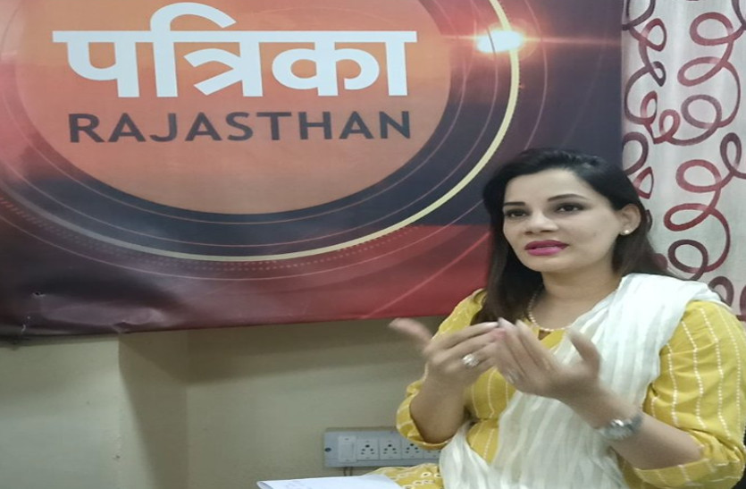 Actress Kanika talking with Rajasthan Patrika in jodhpur