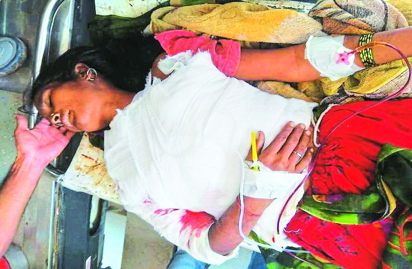 Ambulance Personnel Save Life Of Meera Of Alwar By Donating Blood
