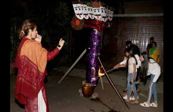 raveena tandon celebrates dussehra with her children latest photos
