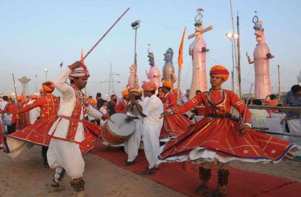 what is this...? It does not even take four minutes and Ravan stacks