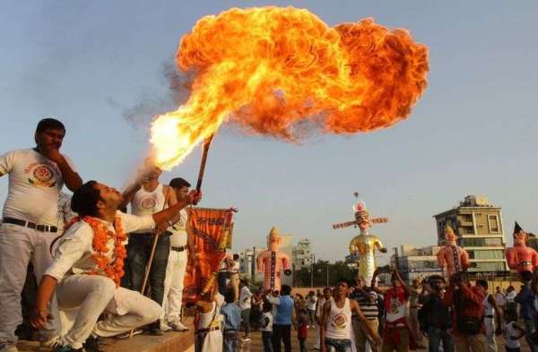 what is this...? It does not even take four minutes and Ravan stacks