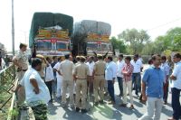 सेसकर को लेकर ट्रांसपोर्टर व ठेकेदार आमने-सामने