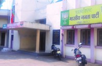 भाजपा में प्रत्याशियों की घोषणा के बाद पार्टी कार्यालय में सन्नाटा, प्रत्याशियों के निजी दफ्तरों में कार्यकर्ताओं का लग रहा जमावड़ा