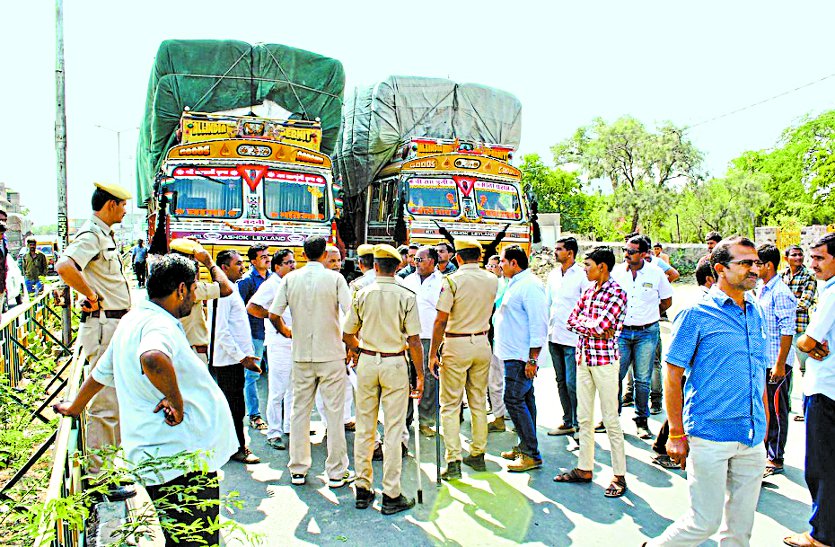 The Seskr transporters and contractors face