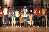 राजनीतिक दलों से मांग