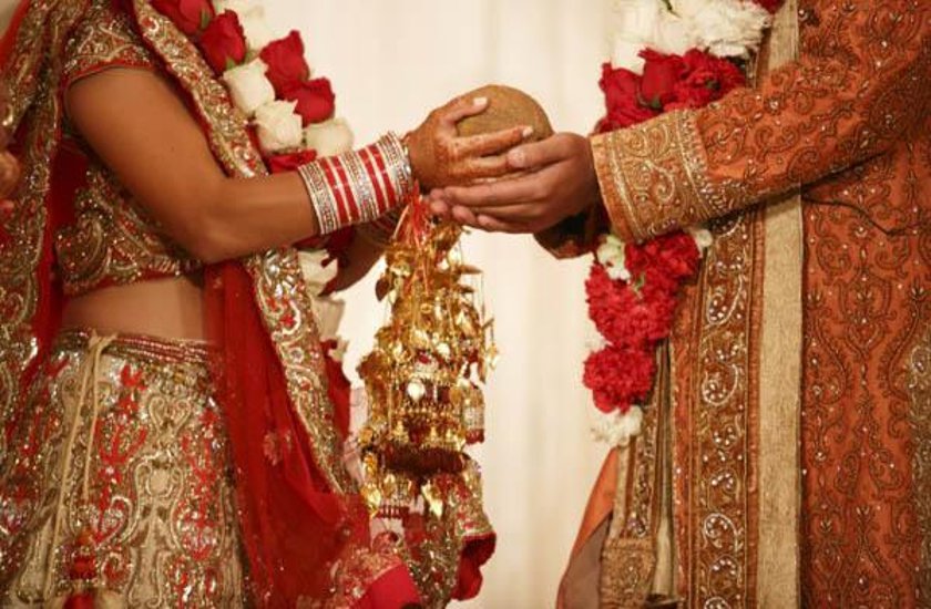 दुल्हरा खाप का ऐतिहासिक फरमान, रात में होने वाली शादियों पर लगाया बैन