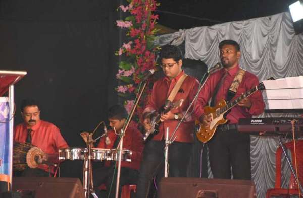 अध्यात्म उत्सव में थिरके कदम गूंजा कोरल 