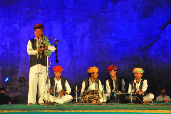 ghoomar dance performance