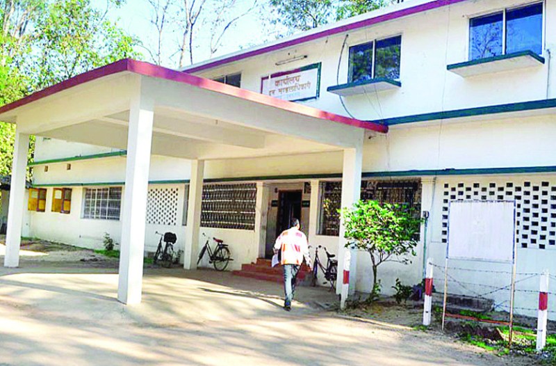 यहां छापेमारी कर उनसे अवैध उगाही