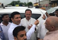 madhya pradesh me netao ke juda andaz