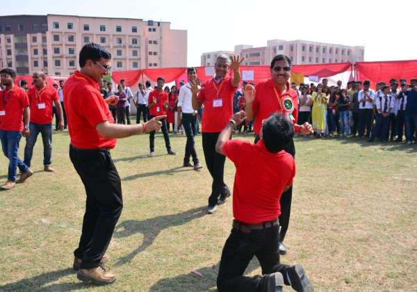  Ramswar Memorial Group