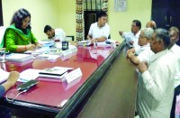 कांग्रेस का प्रत्याशी घोषित नहीं फिर भी जगदीश मेहर ने किया नामांकन दाखिल, चर्चा का माहौल