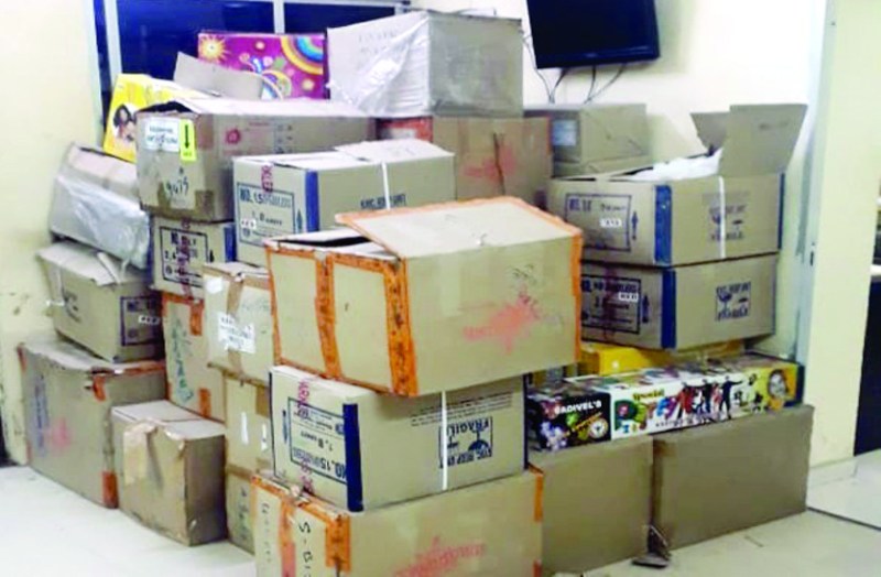 पुलिस टीम ने केलो विहार के एक मकान में दी दबिश, एक कमरे में 43 नग कार्टून में भरा ये अवैध सामान देख कर उड़ गए होश