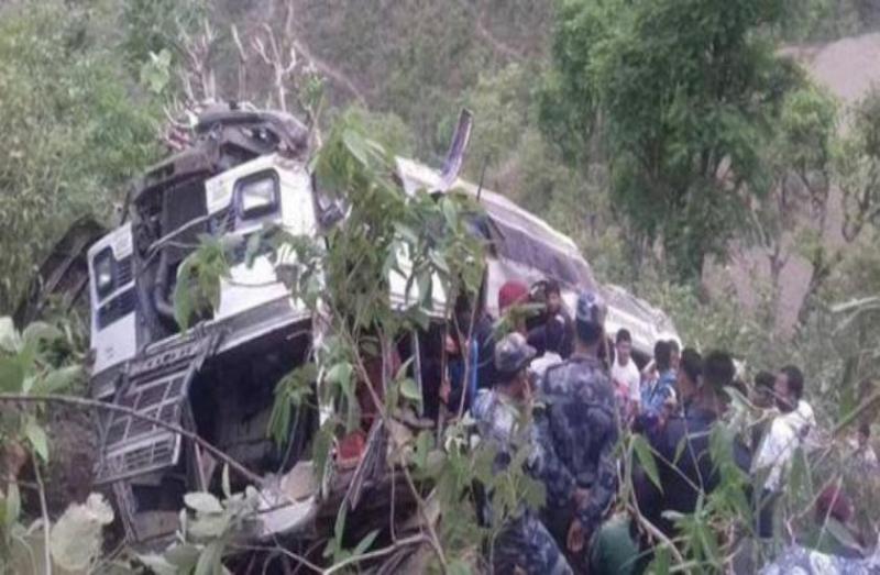 Bus fallen in 100 feet valley in pakistan 17 death till now