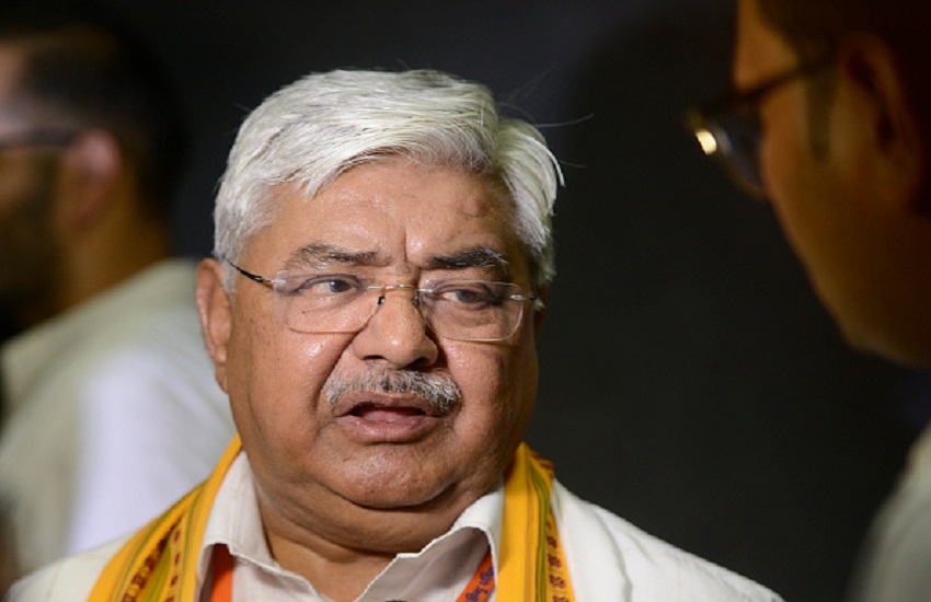 अयोध्या पर बोली VHP