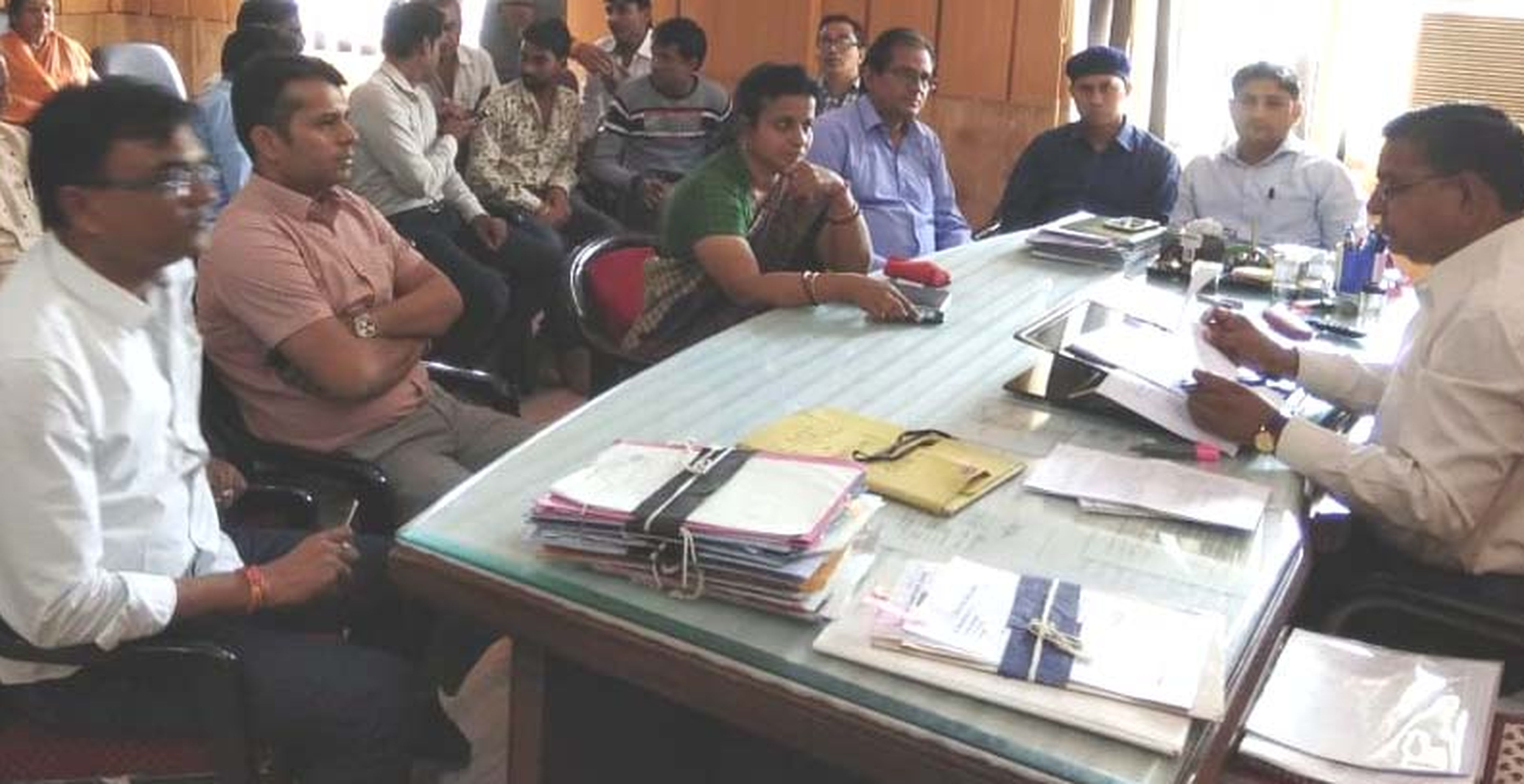 rajastan-rang-voting-information-given-to-the-petrol-pump-operators