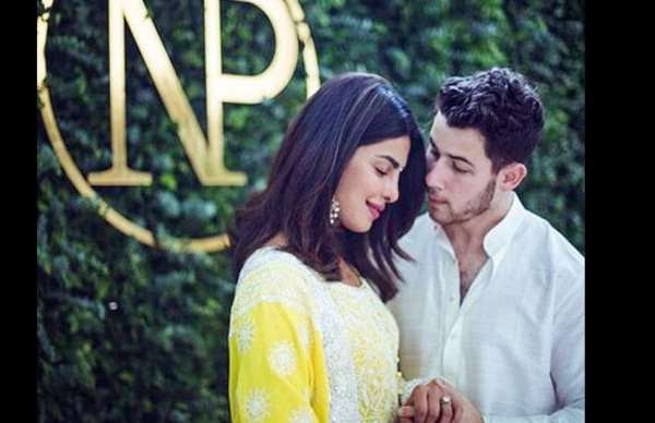 priyanka chopra and nick jonas mother photo viral