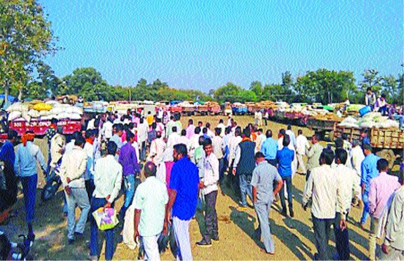 Peasant disturbed Businessman market