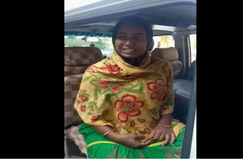 woman attends exam after delivery