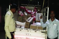 बूथों पर होगी कड़ी सुरक्षा, जानें पैरा मिलिट्री के कितने हजार जवान रहेंगे तैनात, कैसी चल रही आयोग की तैयारी