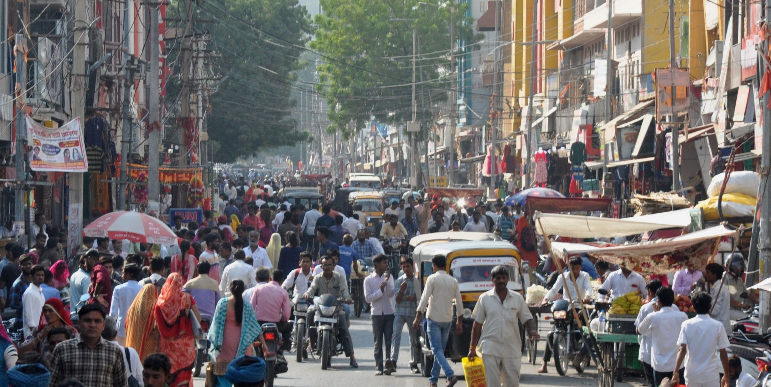 Descended buyer in the market