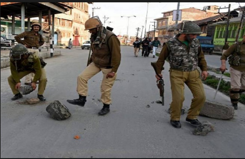 kashmir leaders shot dead