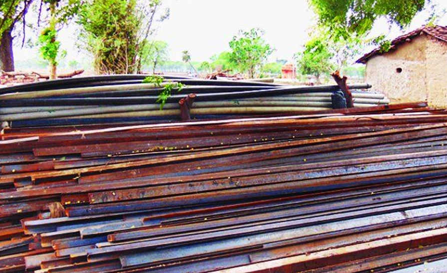 Traders got a half crore of iron in bhilwara