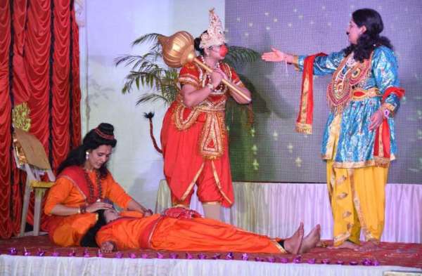 Photo Gallery : बालको महिला मंडल के लघु नाटक ने जीता दर्शकों का दिल, रामायण पर आधारित लघु नाटक का हुआ मंचन