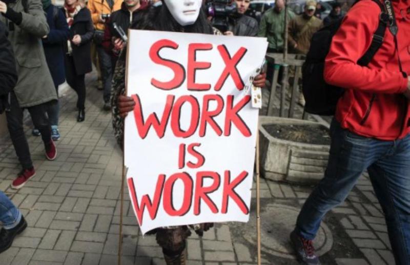 सेक्स वर्करों को भी ना कहने का है अधिकार: सुप्रीम कोर्ट