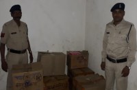 रायगढ़ से ओडिशा की ओर लेकर जा रहा था पटाखा, हमीरपुर के पास पकड़ाया