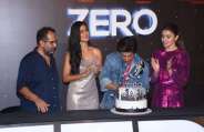 shahrukh khan birthday celebration at zero trailer launch event