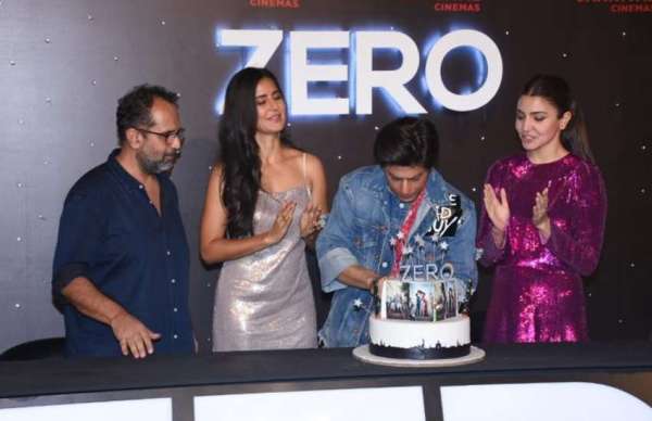 shahrukh khan birthday celebration at zero trailer launch event