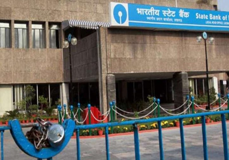 banks holiday on this diwali