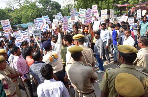 भाजपा मुख्यालय टिकेट की दावेदारी