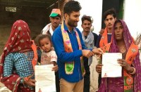 संदेश देते हुए मण्डल अध्यक्ष।