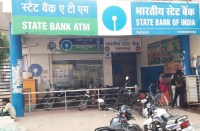 डेढ़ सौ रुपए के चक्कर में एकाउंटेंट हुआ उठाईगिरी का शिकार, तीन लाख रुपए गंवाए