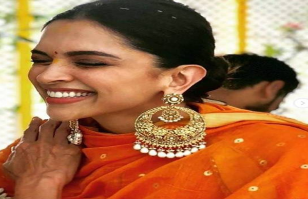 साल की सबसे बड़ी शादी, तैयारियां शुरू, सज गया रणवीर सिंह का घर, देखें हल्दी रस्म की तस्वीरें