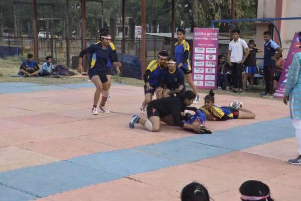 girls kabaddi photo