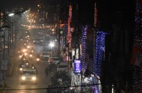 त्रिवेणी संयोग बनने से दीपावली का त्योहार होगा खास, इस शुभ मुहूर्त में मां लक्ष्मी की पूजा से घर आएंगी खुशियां